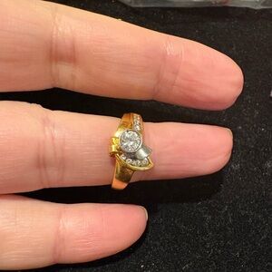 18k real gold Ring with real diamonds